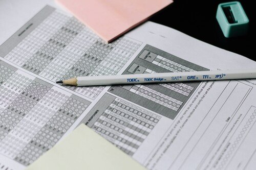 Why Your Score Drops After Practice and How IBPS Clerk Mock Tests Fix It